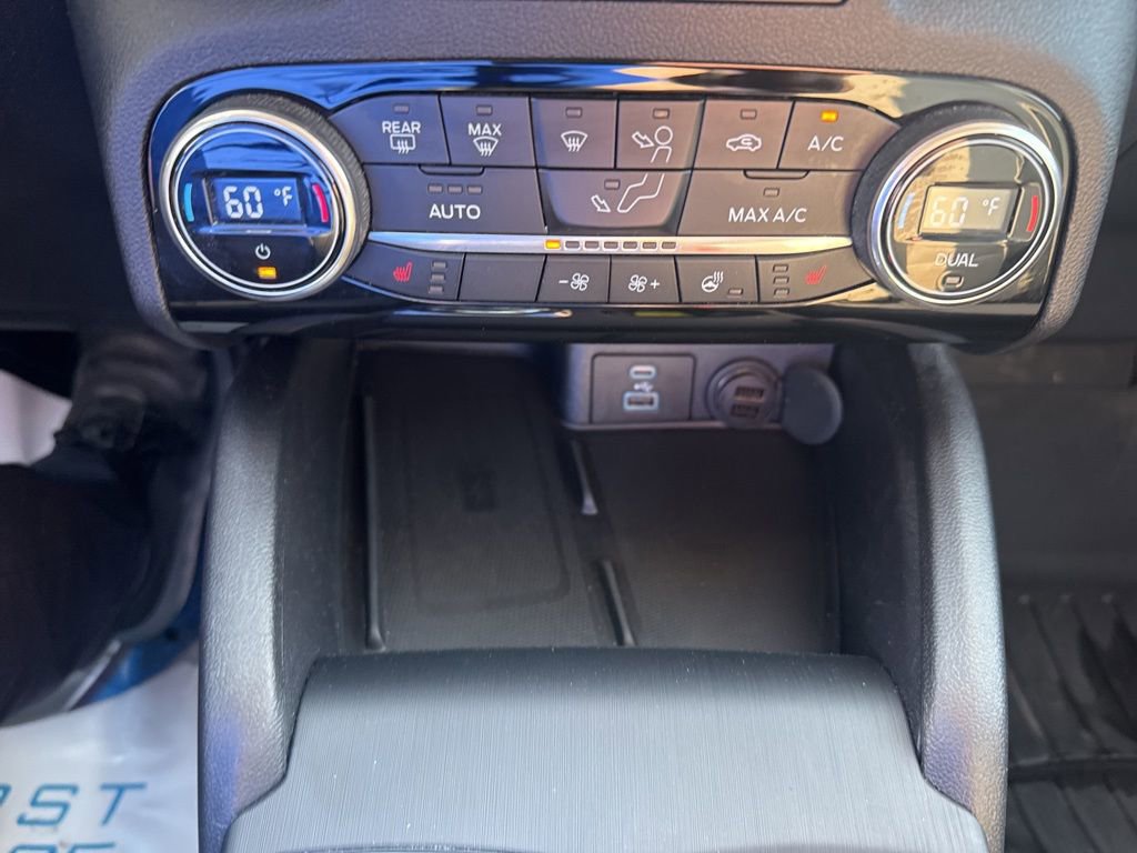 Used 2021 Ford Escape Titanium w/ Titanium Elite Package AWD/4WD image 18
