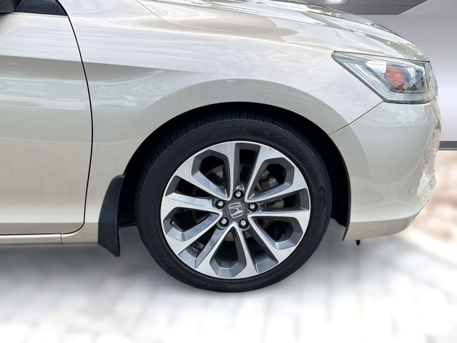 Used 2015 Honda Accord Sport image 12