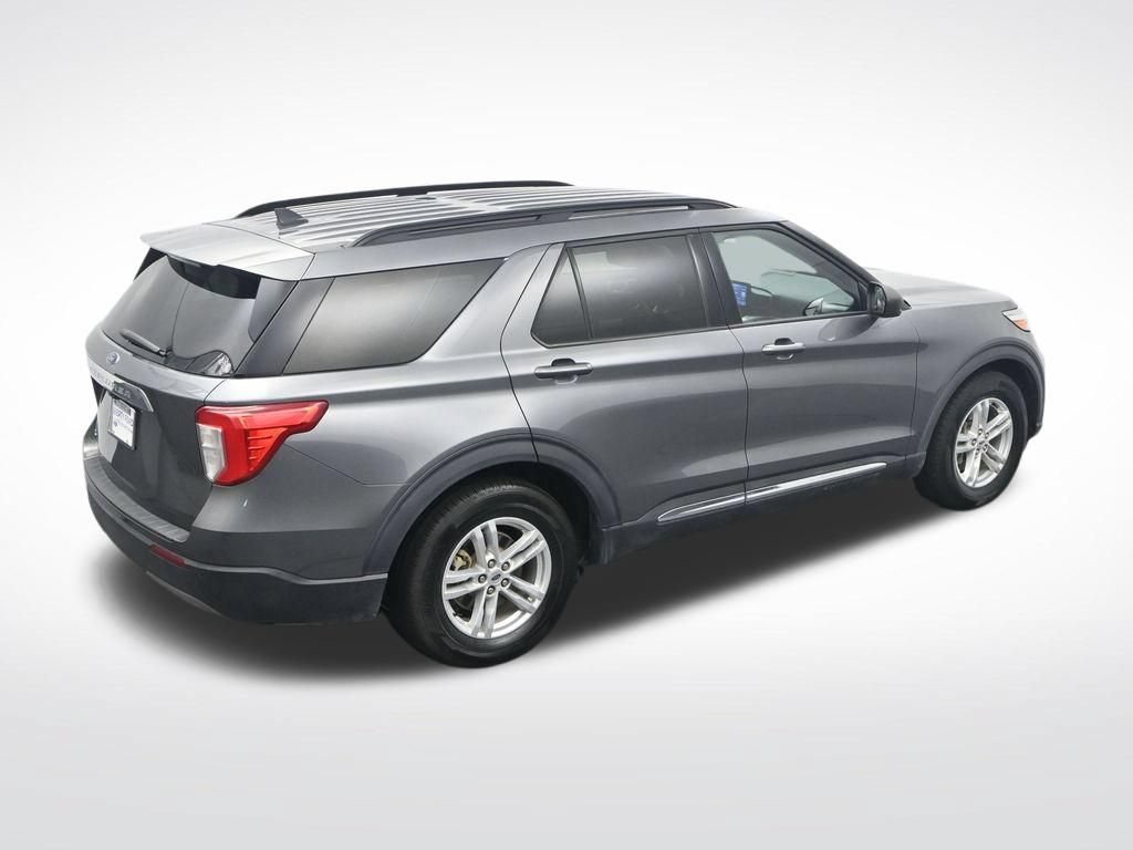 Used 2022 Ford Explorer XLT w/ Equipment Group 202A RWD image 28