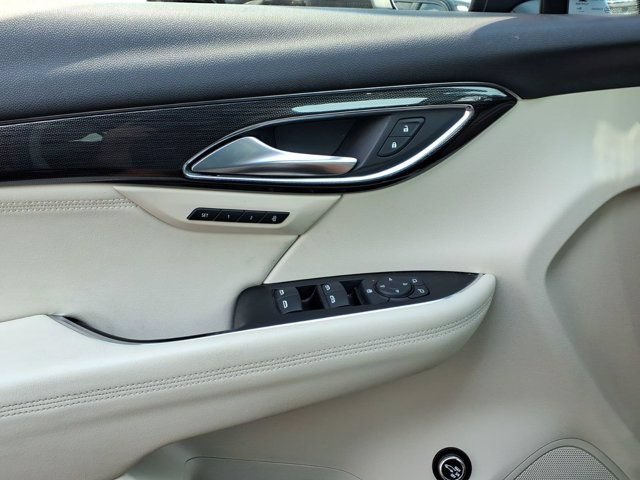 Used 2021 Buick Envision Essence AWD/4WD image 23