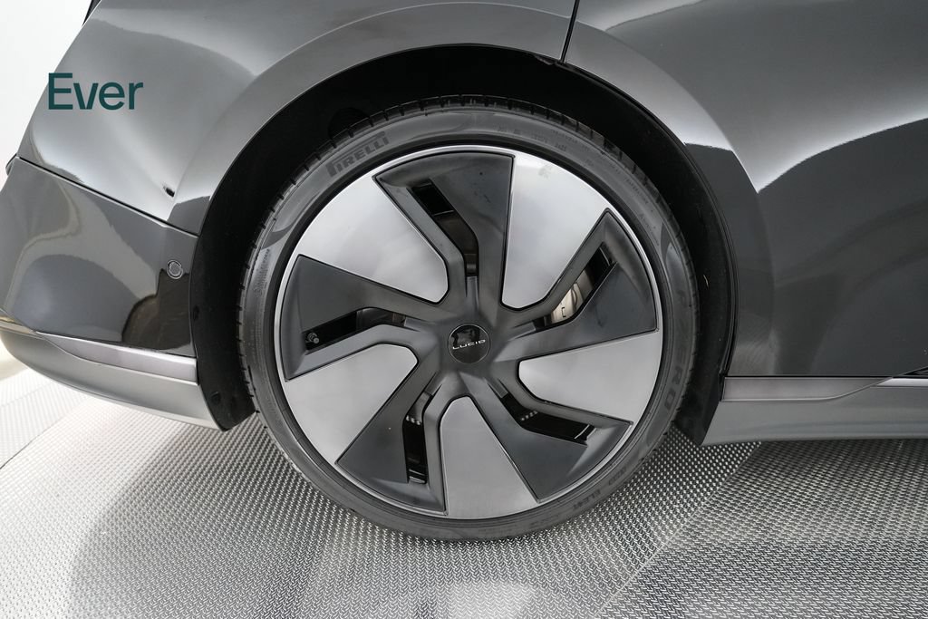 Used 2024 Lucid Air Touring AWD/4WD image 9