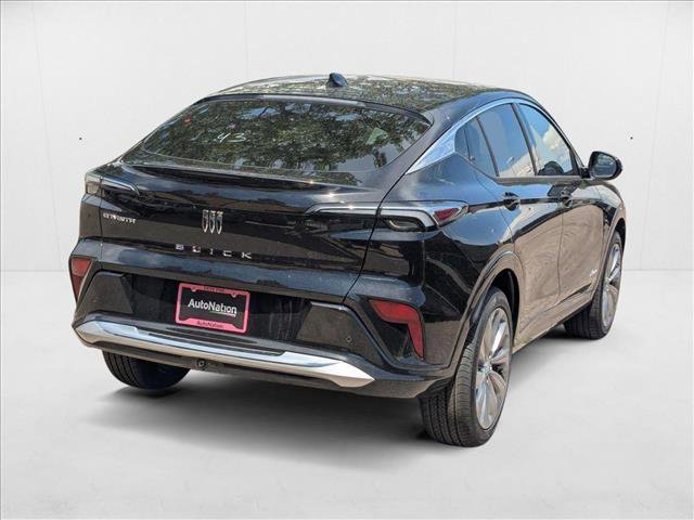 New 2025 Buick Envista Avenir image 2