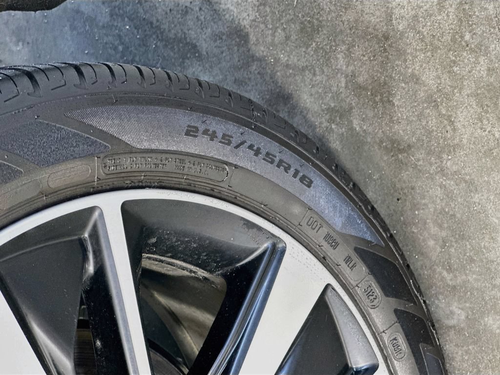 Used 2023 Nissan Maxima SV w/ Floor Mat Group FWD image 32