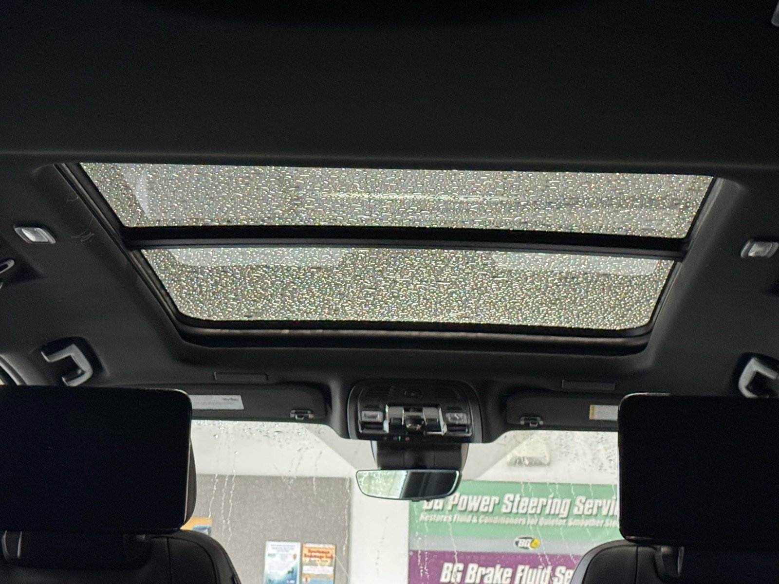 New 2026 GMC Yukon XL Denali image 12