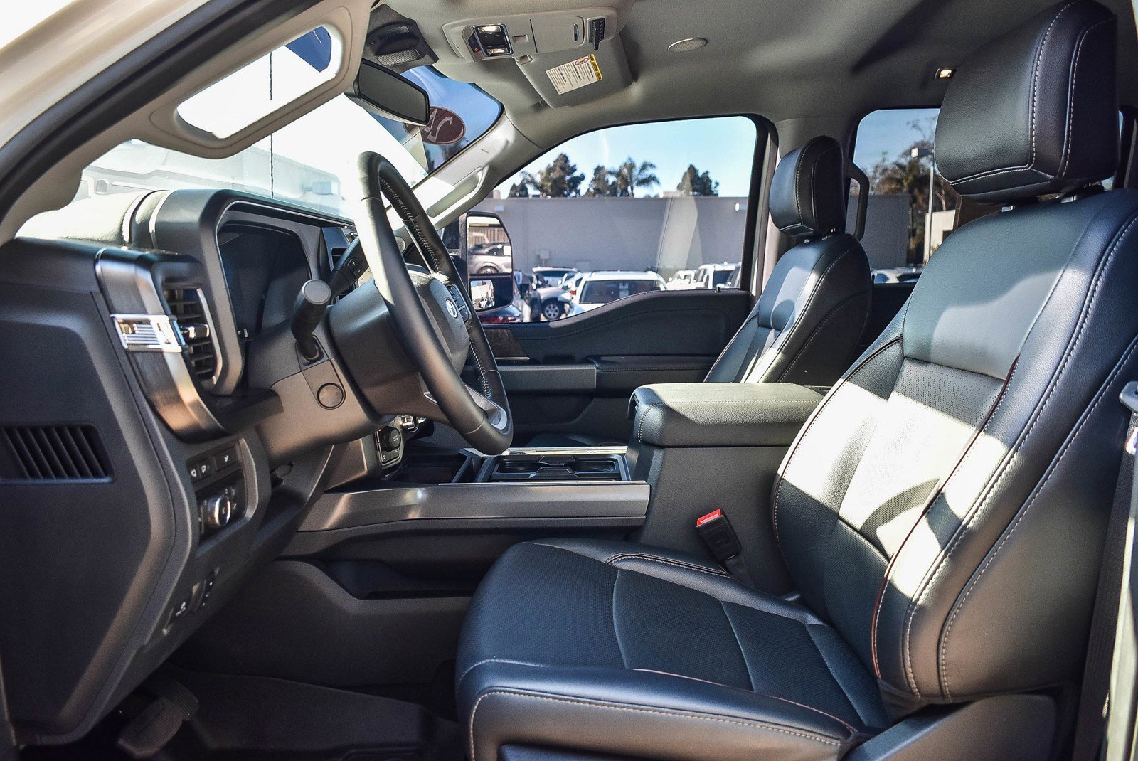 Used 2024 Ford F350 Lariat w/ Lariat Ultimate Package image 16