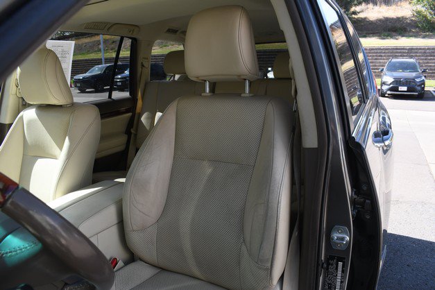 Used 2013 Lexus GX 460 Premium AWD/4WD image 17