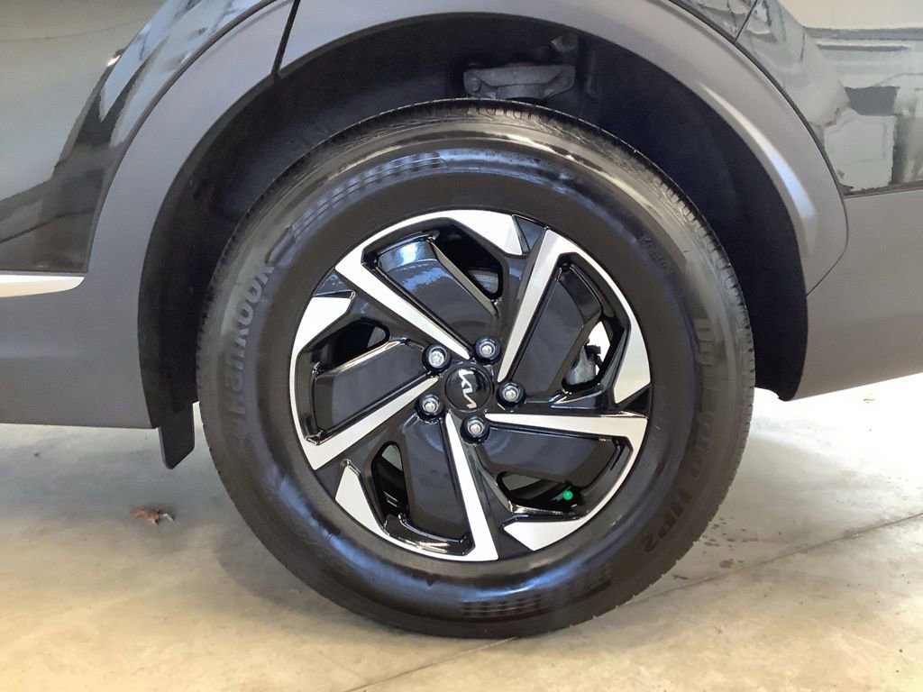 Certified 2023 Kia Sportage LX image 29