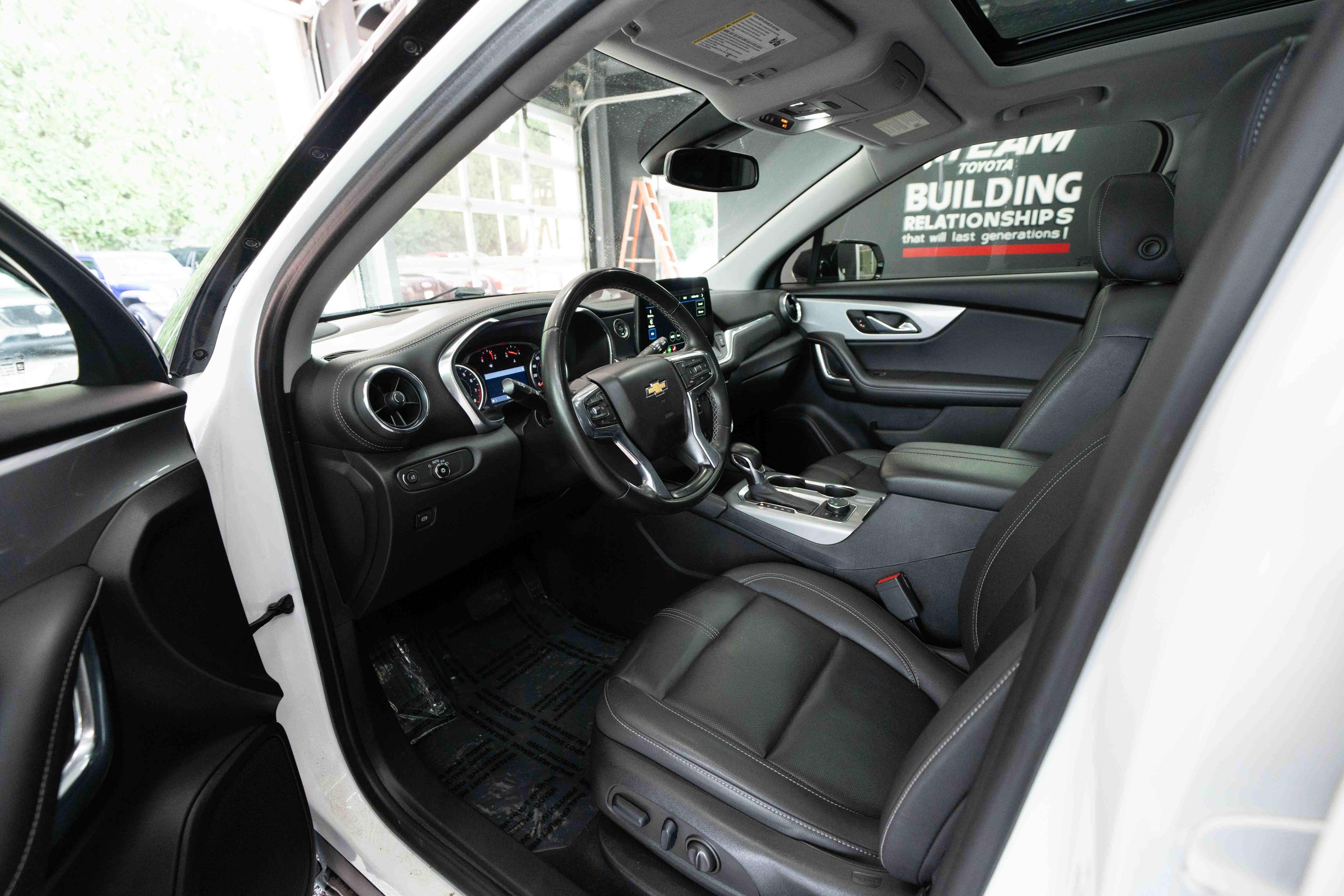 Used 2023 Chevrolet Blazer LT AWD/4WD image 8