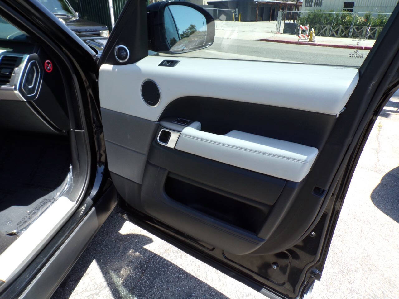 Used 2014 Land Rover Range Rover Sport HSE AWD/4WD image 10