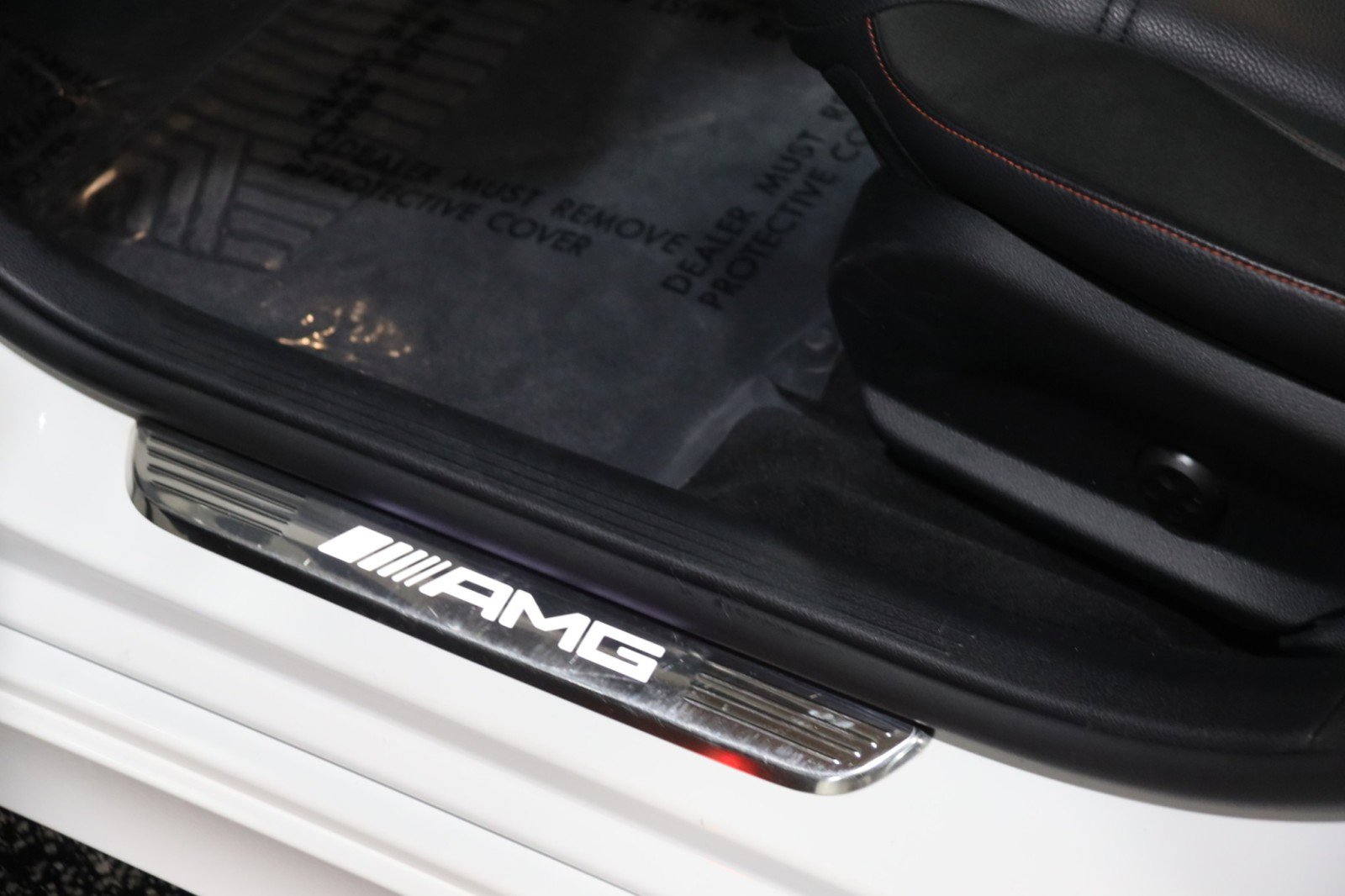 Used 2020 Mercedes-Benz E 53 AMG 4MATIC Sedan w/ Driver Assistance Package image 38