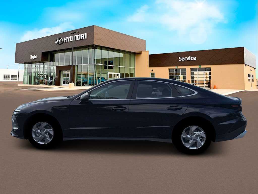 New 2026 Hyundai Sonata SE FWD image 3