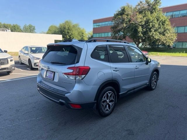 Used 2023 Subaru Forester Premium AWD/4WD image 6