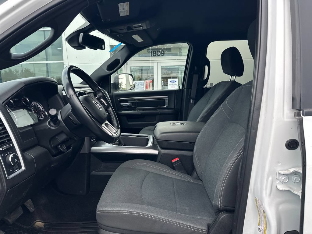Used 2023 RAM 1500 Warlock AWD/4WD image 9
