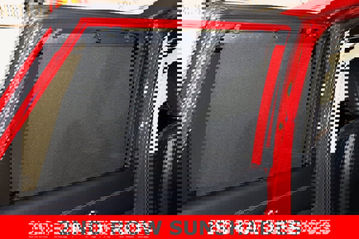 Used 2022 Nissan Pathfinder Platinum w/ Cargo Package image 12