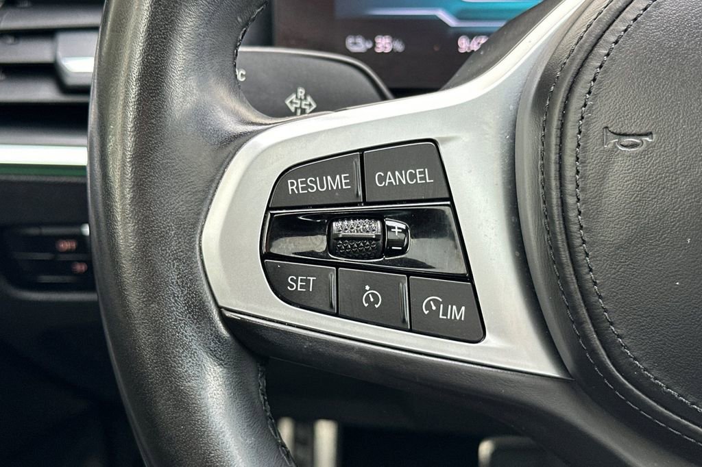 Used 2023 BMW i4 eDrive40 w/ M Sport Package image 27