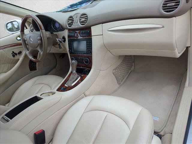 Used 2009 Mercedes-Benz CLK 550 Cabriolet image 18