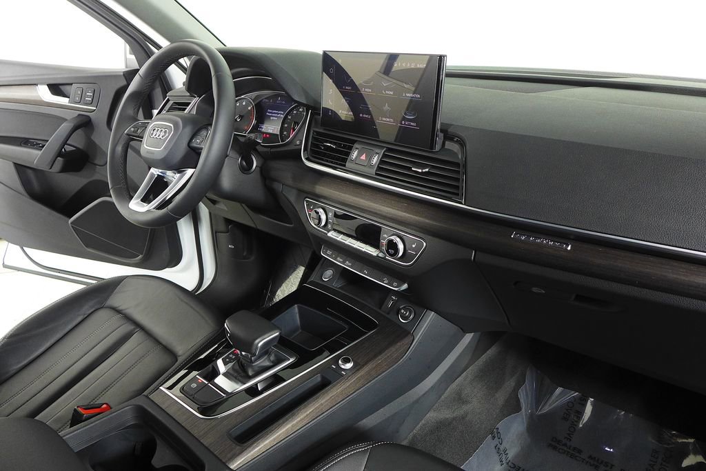 Used 2023 Audi Q5 2.0T Premium image 13