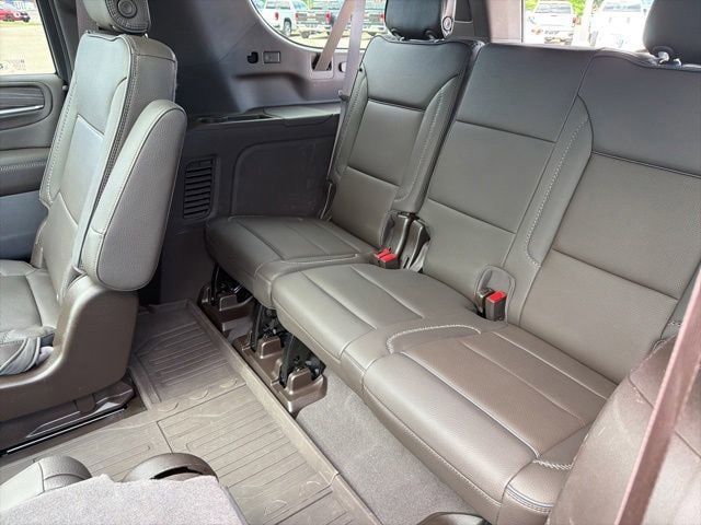 Used 2023 GMC Yukon XL Denali w/ Denali Reserve Package AWD/4WD image 34
