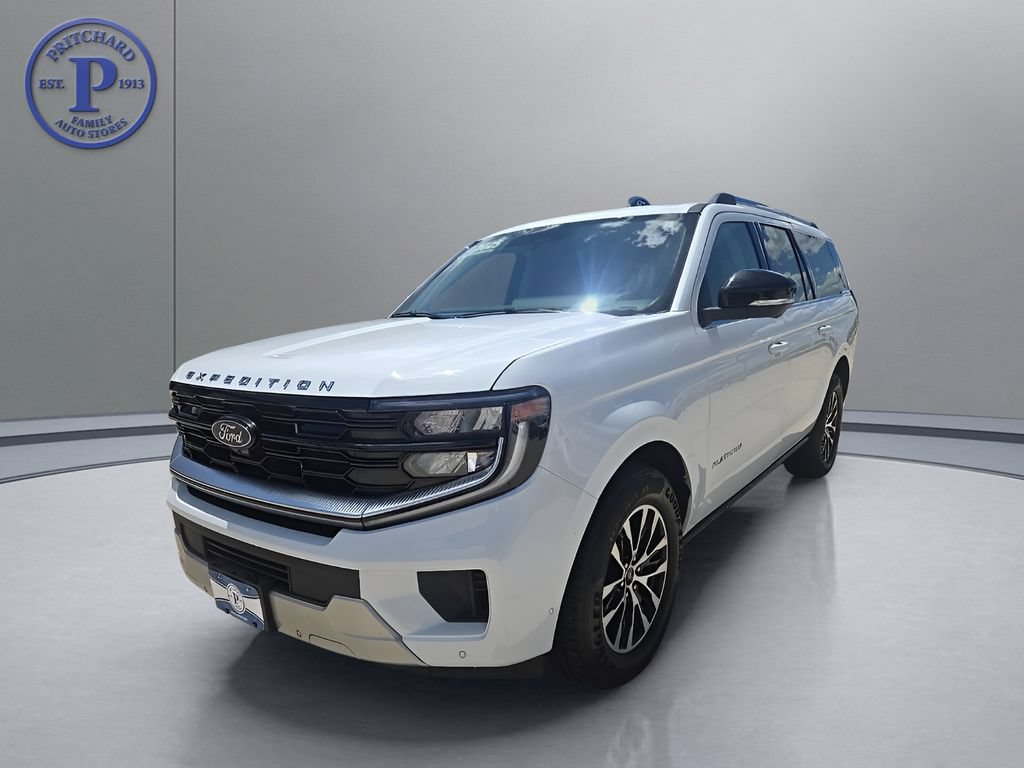 Used 2025 Ford Expedition Max Platinum AWD/4WD image 3