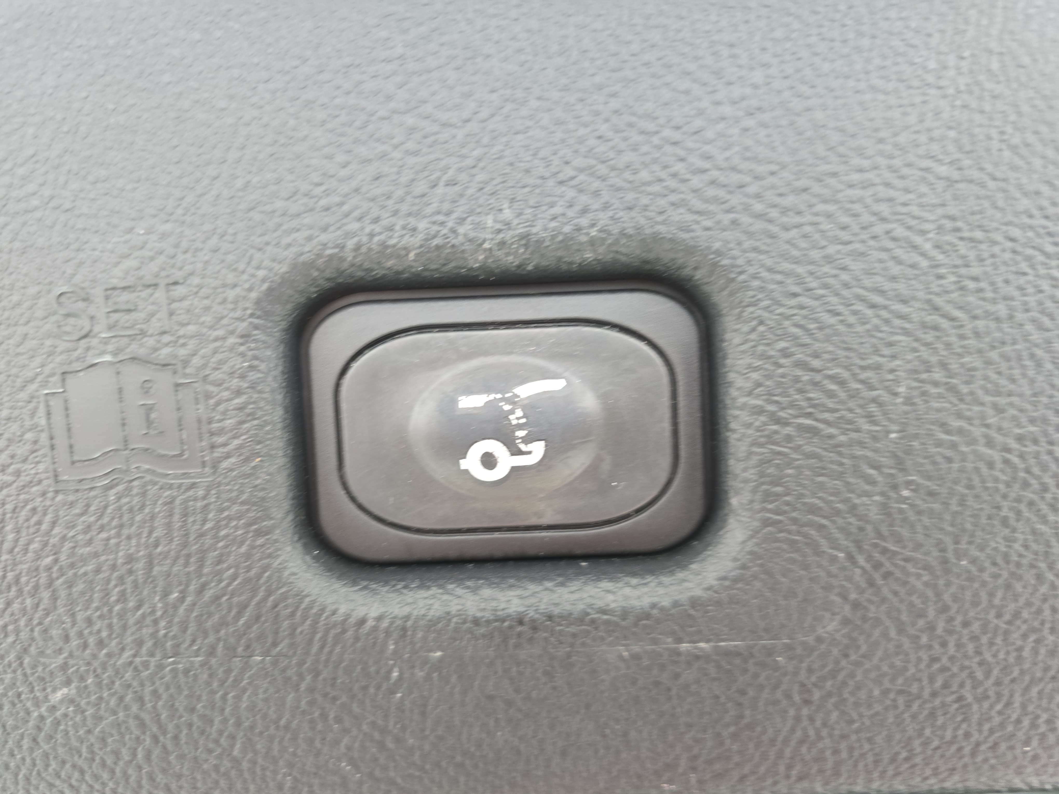Used 2023 Lincoln Nautilus Reserve FWD image 13