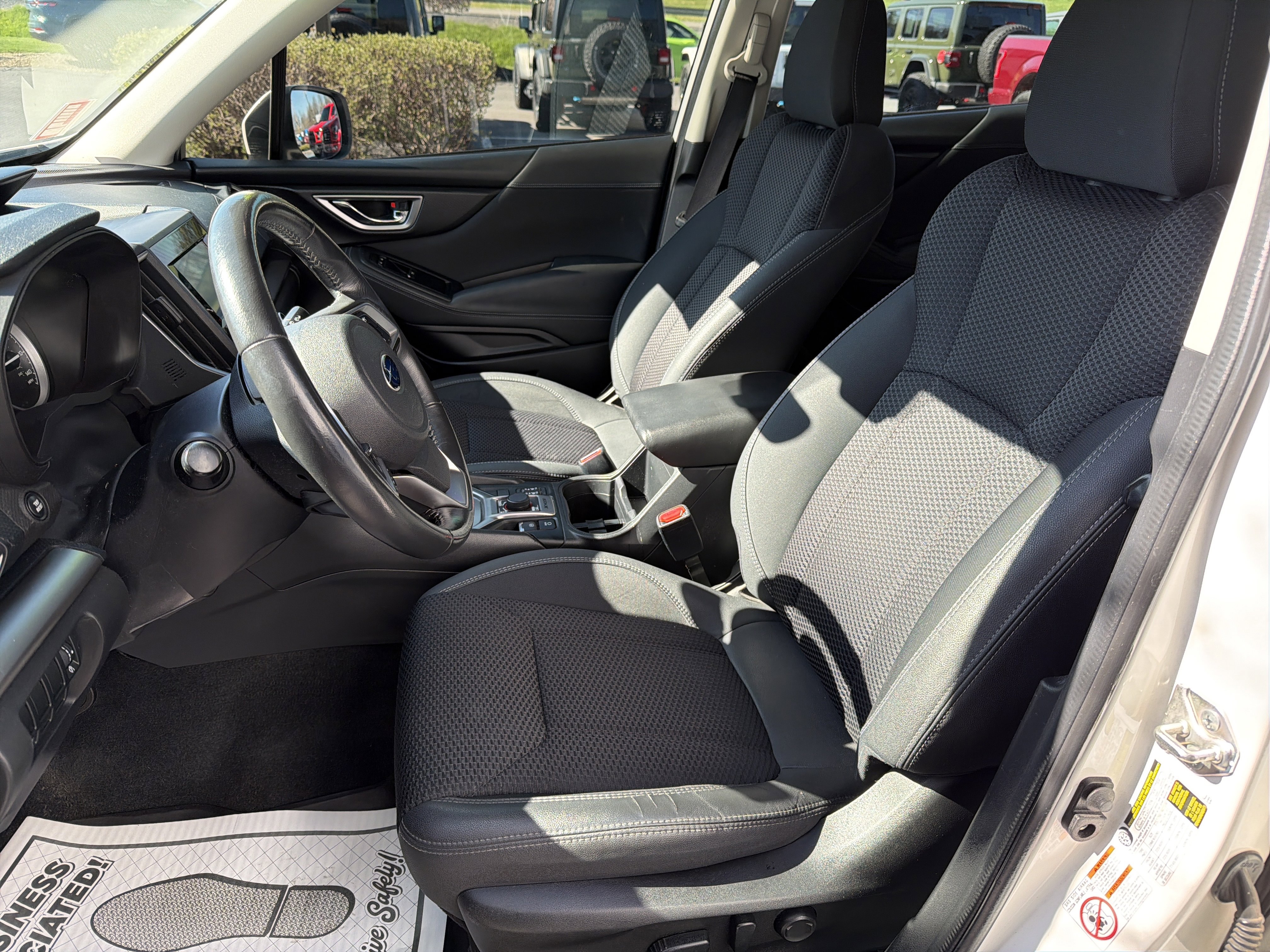 Used 2020 Subaru Forester Premium AWD/4WD image 12
