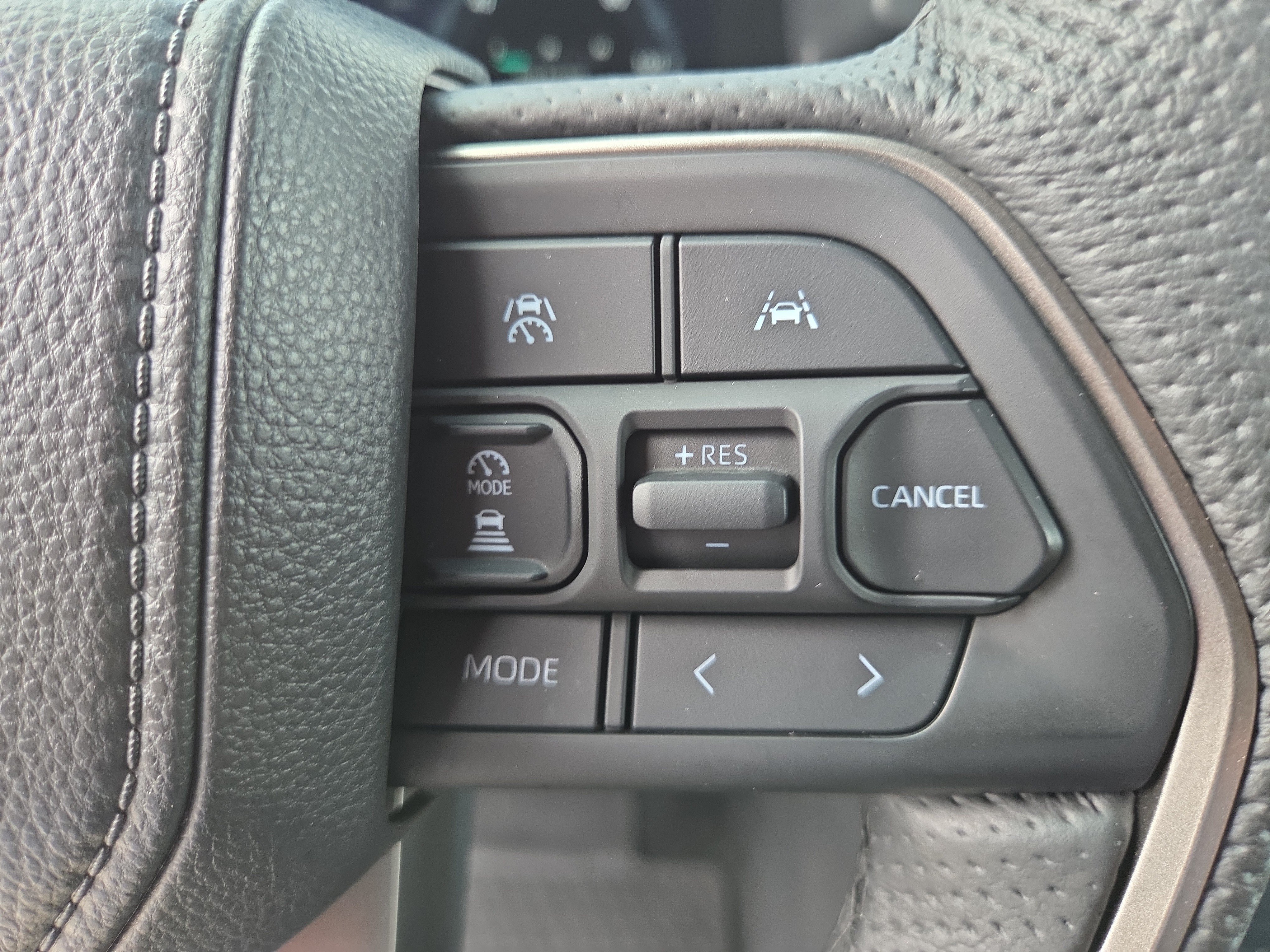 Certified 2025 Toyota Tacoma Limited AWD/4WD image 25