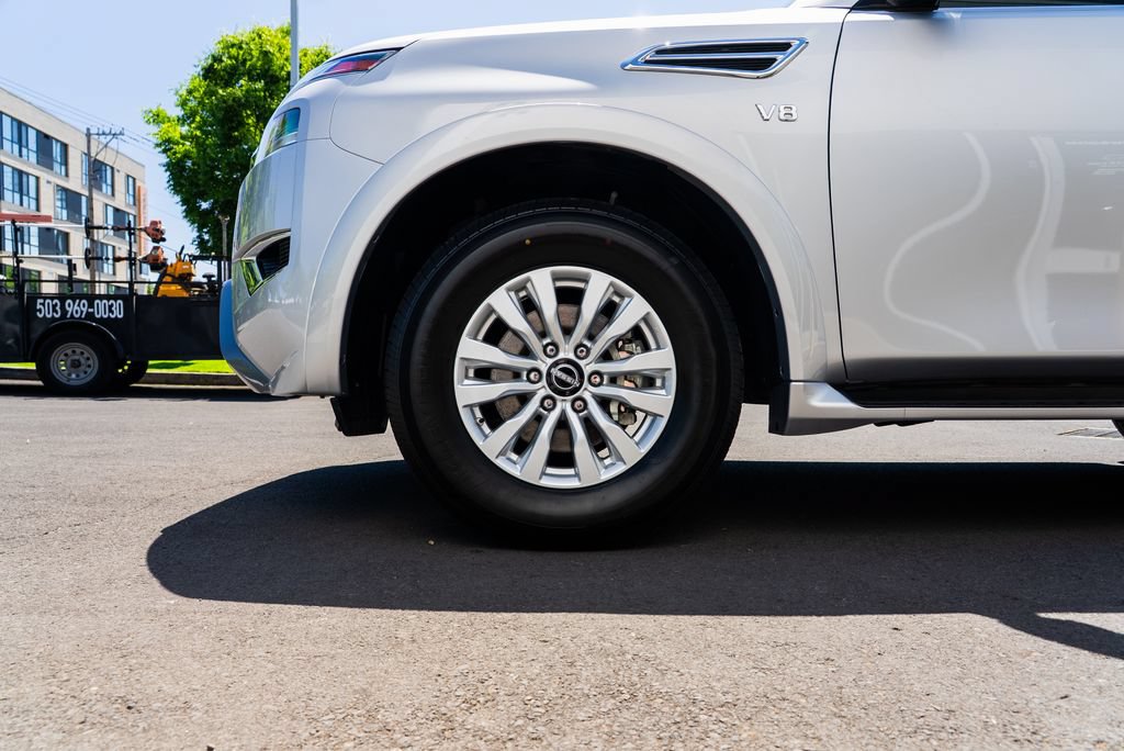 Used 2022 Nissan Armada SV AWD/4WD image 7