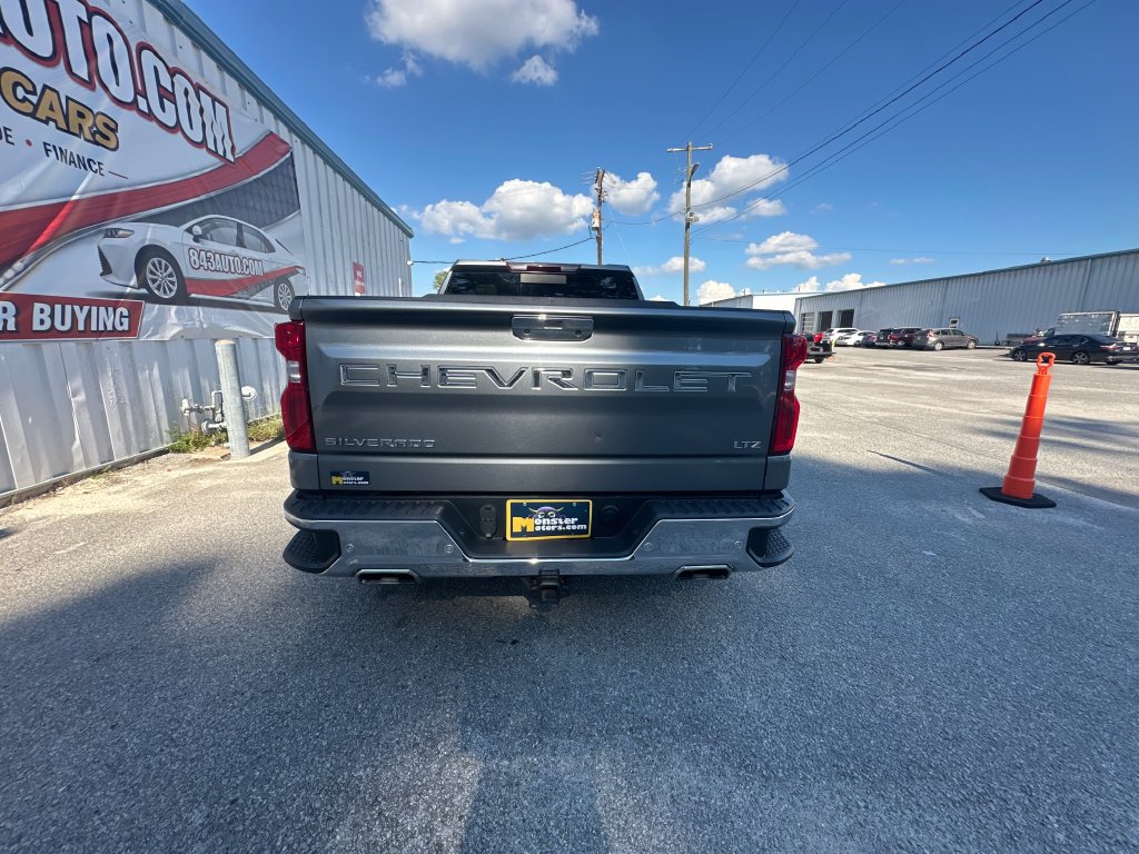 Used 2021 Chevrolet Silverado 1500 LTZ w/ LTZ Convenience Package II AWD/4WD image 7
