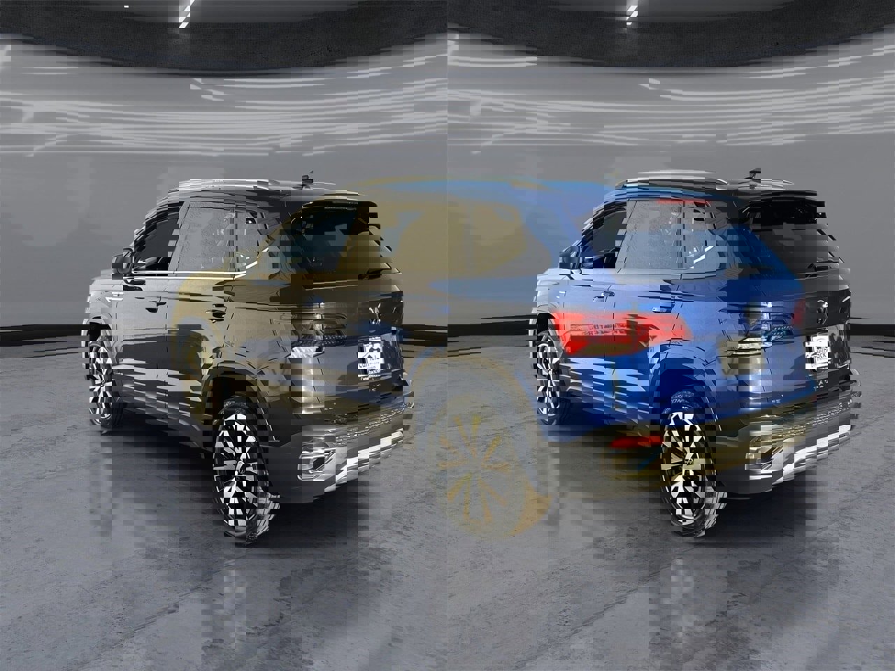 Used 2022 Volkswagen Taos SE image 4