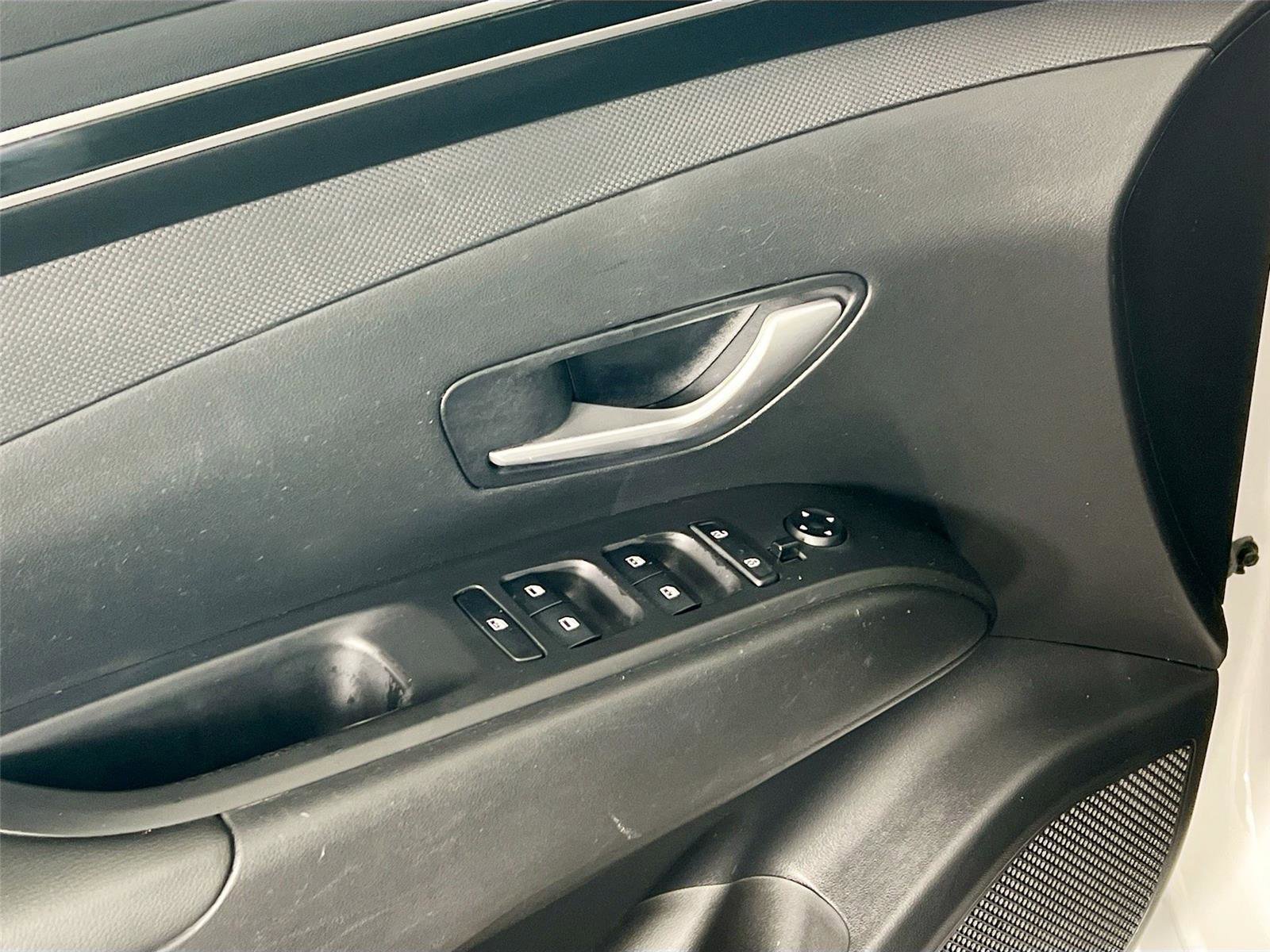 Used 2022 Hyundai Tucson SEL image 17