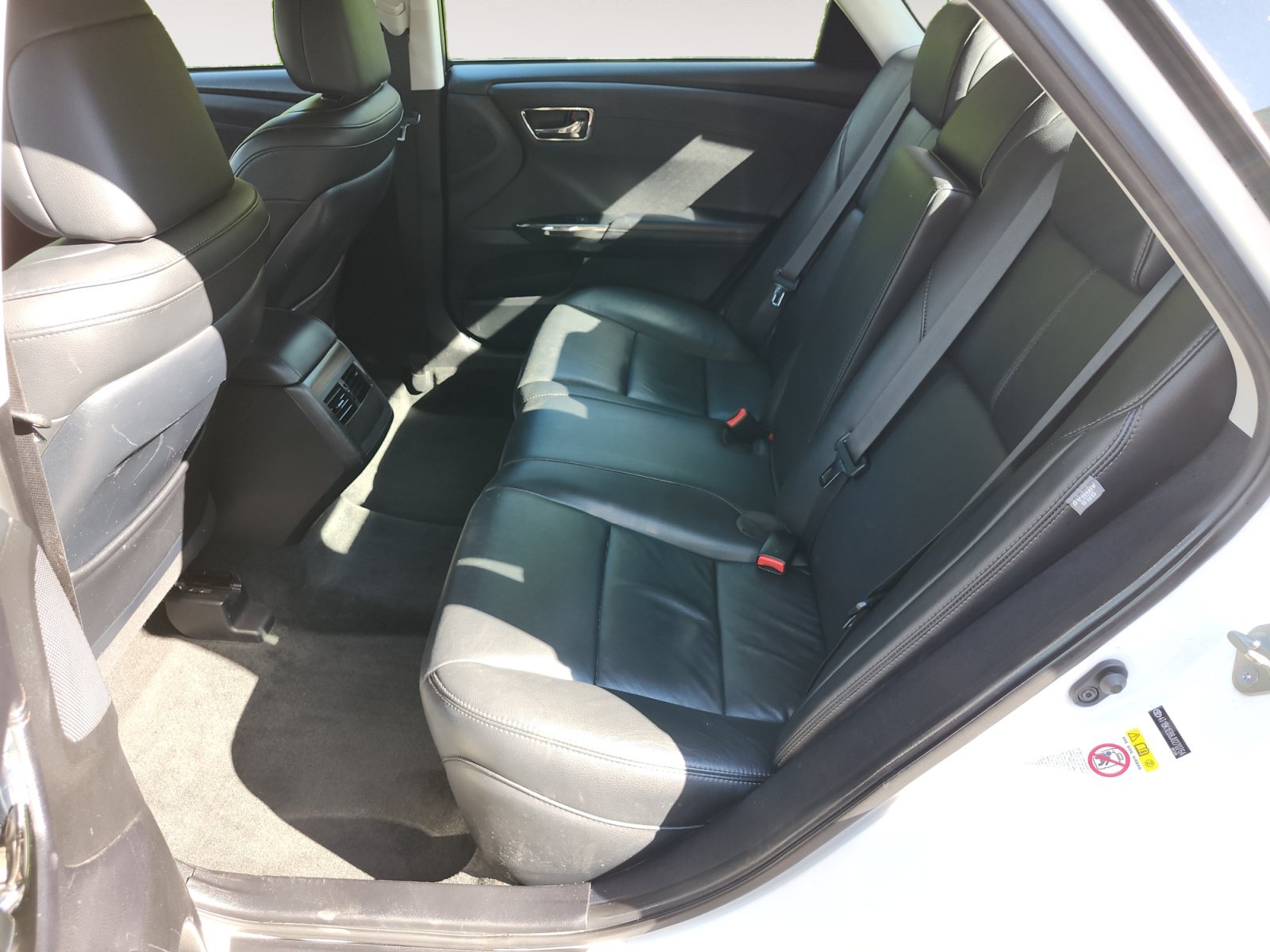 Used 2018 Toyota Avalon XLE FWD image 10