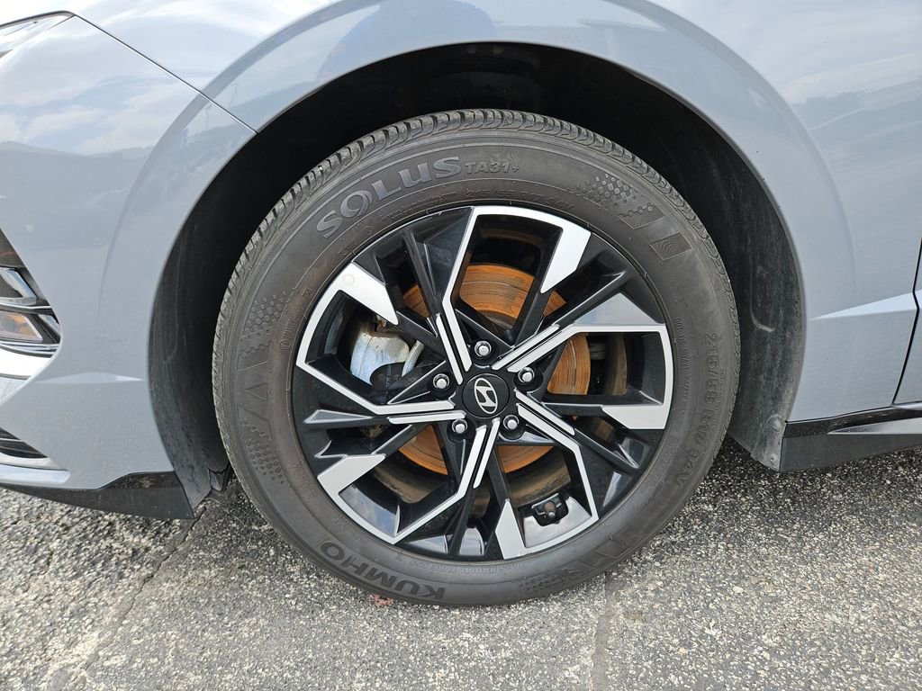 Used 2025 Hyundai Sonata SEL FWD image 29