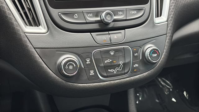 Used 2023 Chevrolet Malibu LS FWD image 30