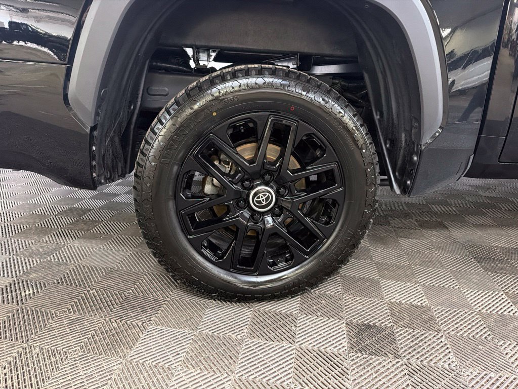 Used 2024 Toyota Tundra Limited AWD/4WD image 14