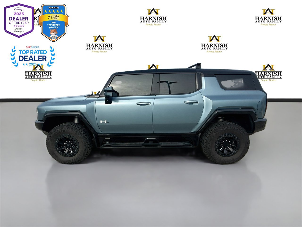 Used 2024 GMC Hummer EV 3X w/ Omega Edition AWD/4WD image 2