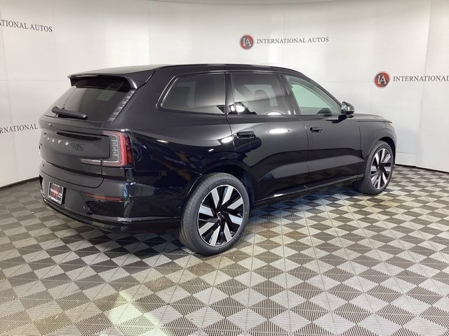 New 2025 Volvo EX90 Ultra w/ Protection Package Premier image 4