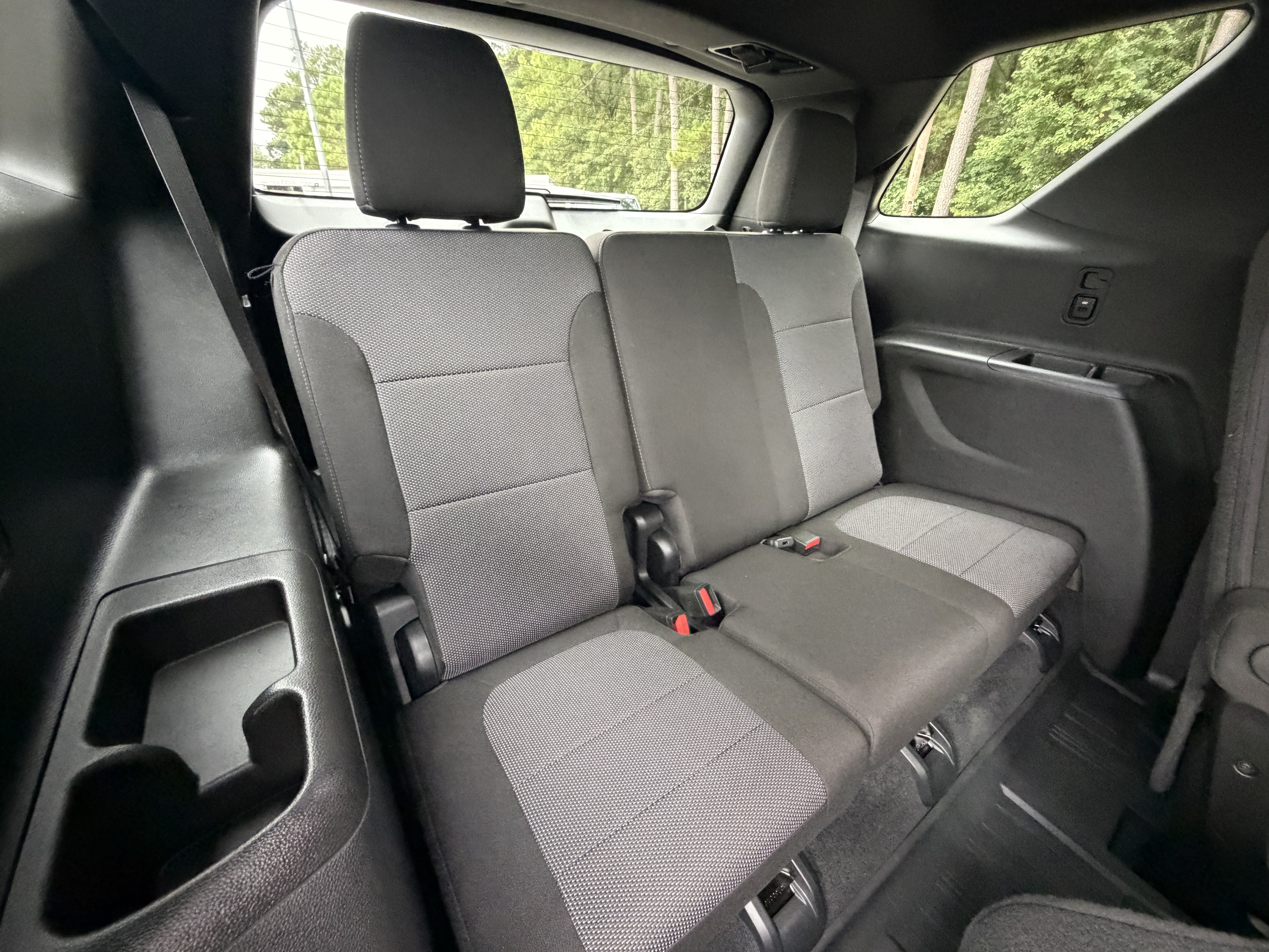 Used 2023 Chevrolet Traverse LT FWD image 18