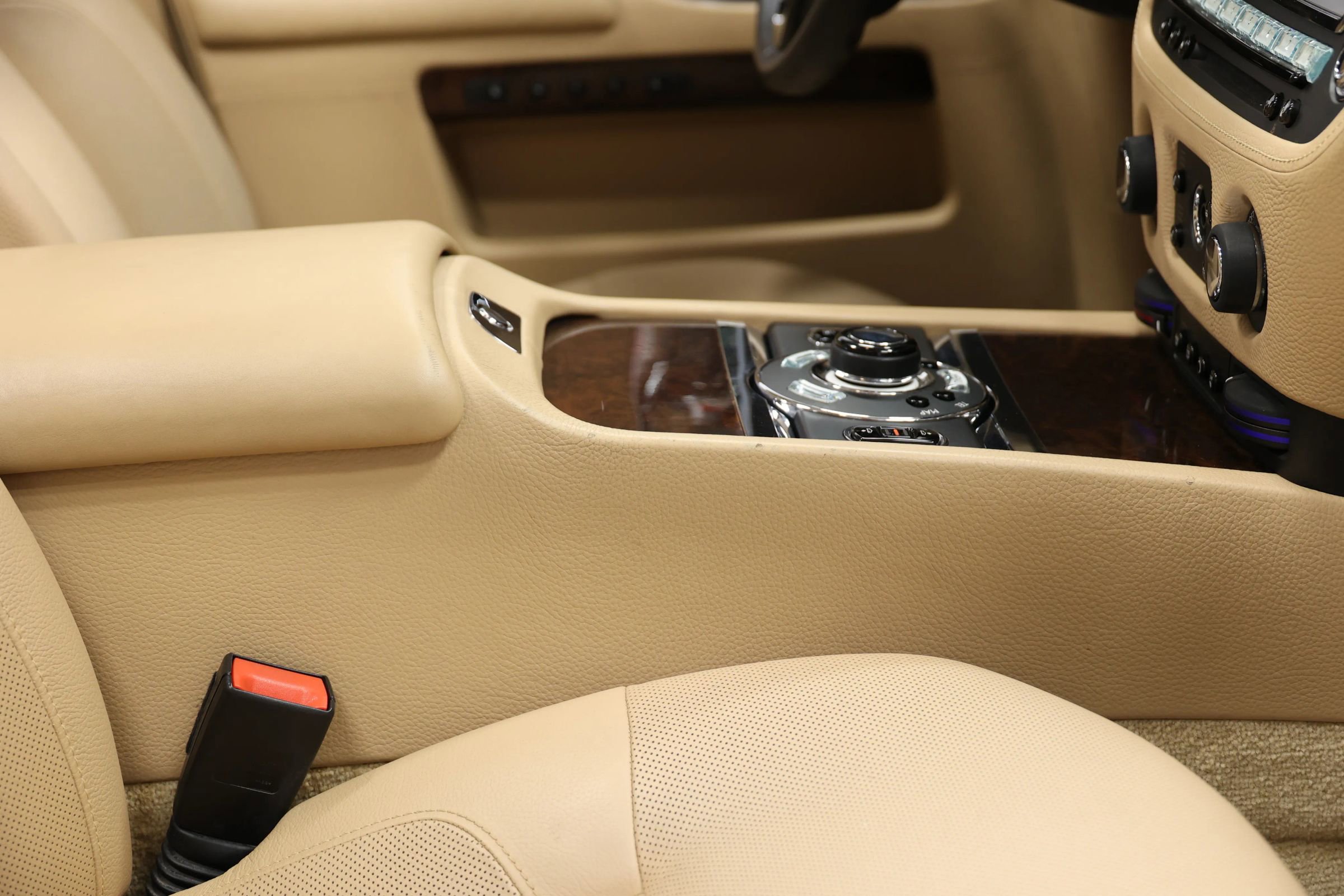 Used 2011 Rolls-Royce Ghost Sedan 4D image 86