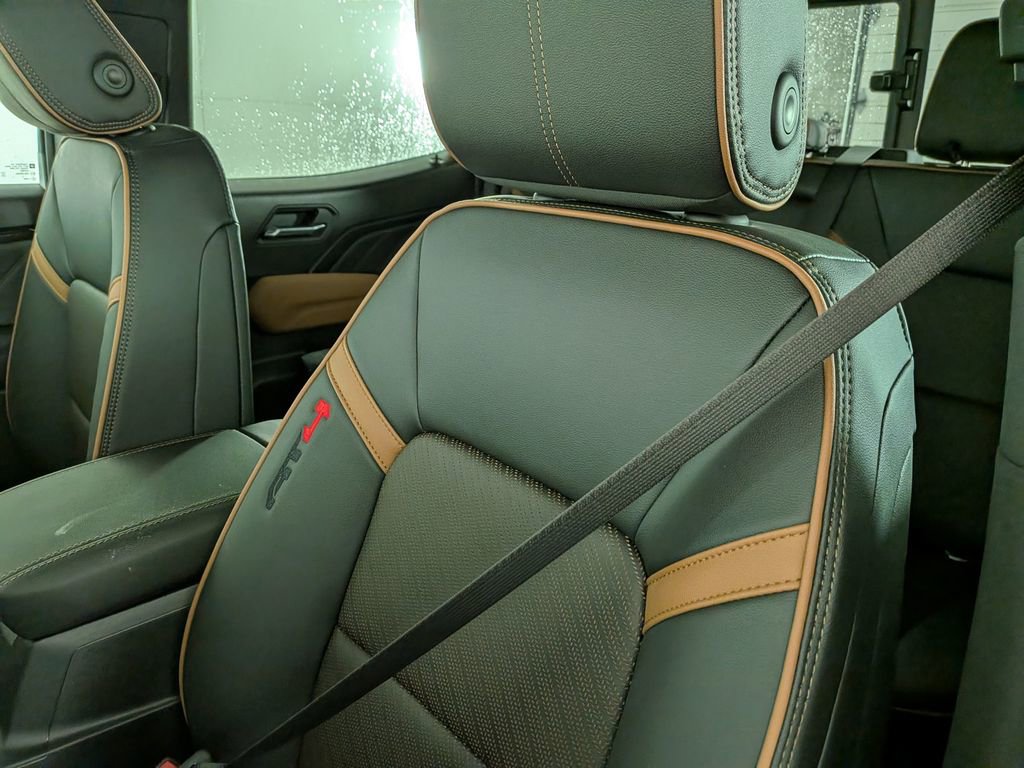 New 2026 GMC Canyon AT4 w/ Technology Plus Package AWD/4WD image 16