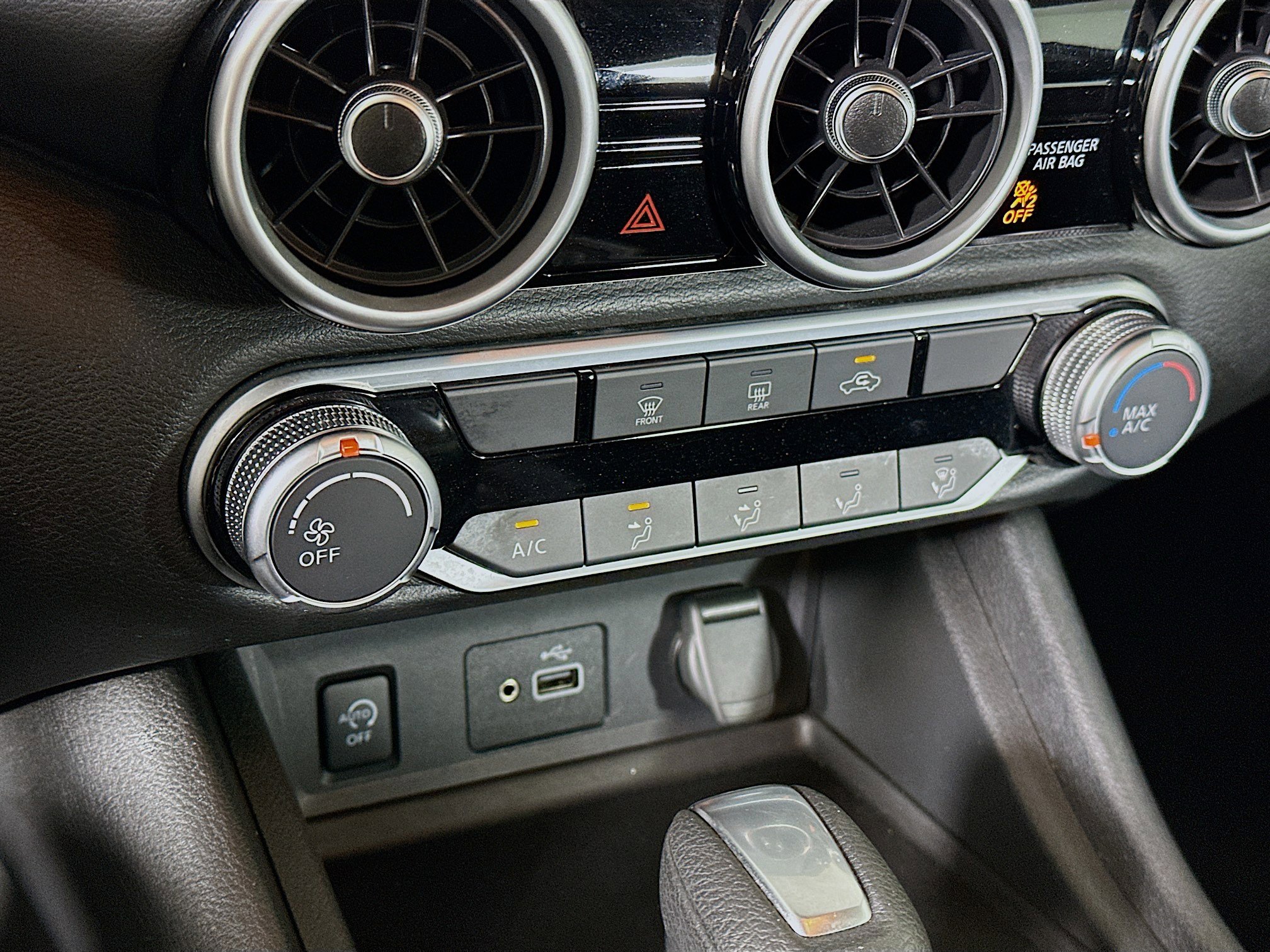 Used 2025 Nissan Sentra S image 23