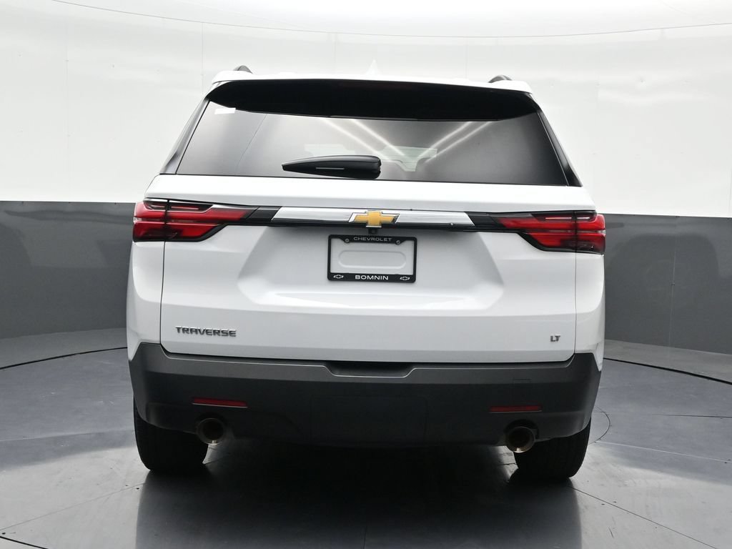 Used 2023 Chevrolet Traverse LT FWD image 4