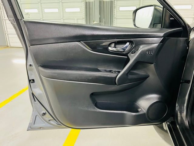 Used 2020 Nissan Rogue SL image 23