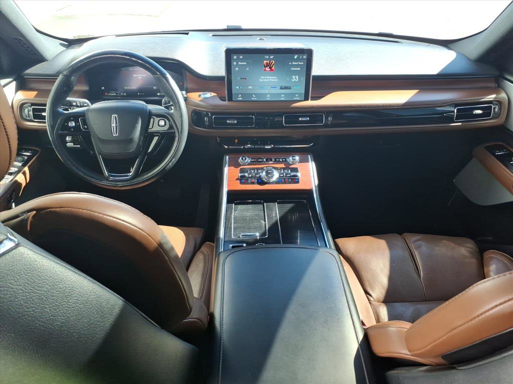 Used 2021 Lincoln Aviator Reserve w/ Equipment Group 201A image 11