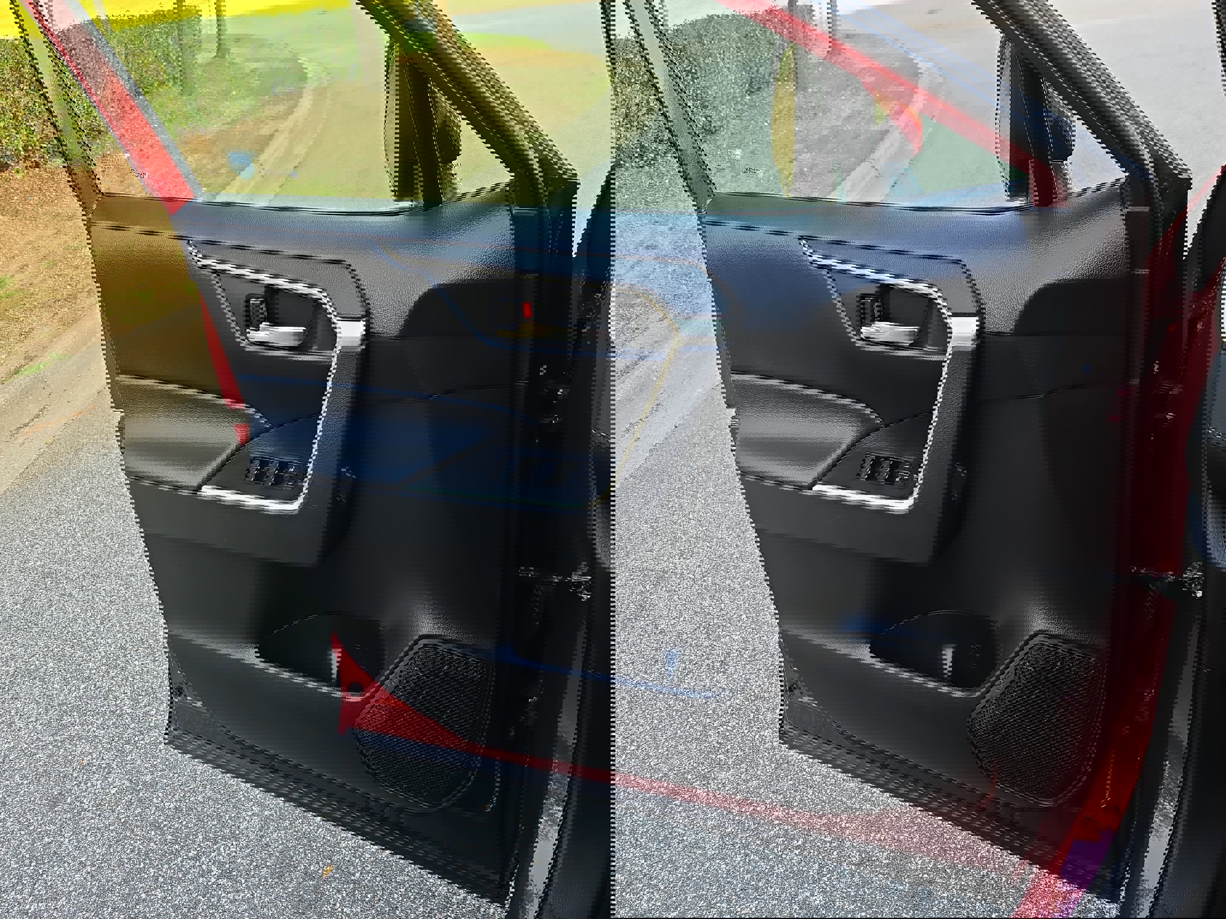 Used 2022 Toyota RAV4 XLE image 26