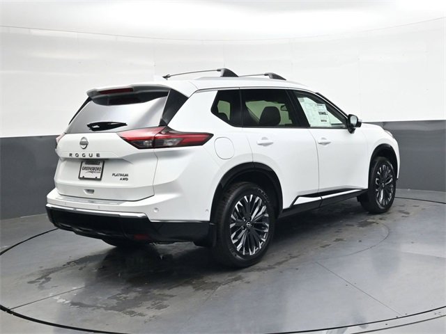 New 2026 Nissan Rogue Platinum image 4
