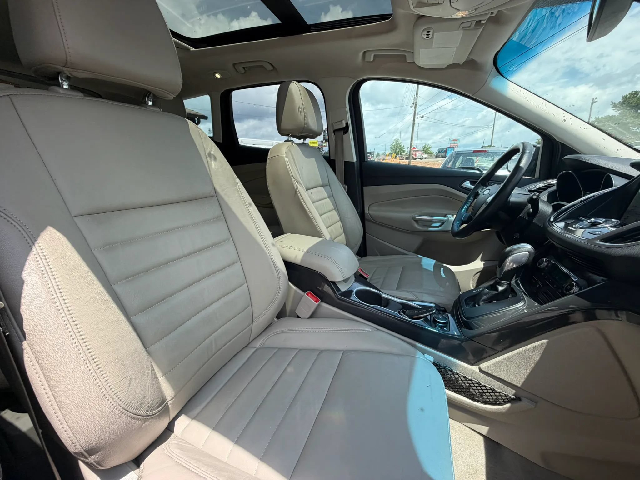 Used 2016 Ford Escape Titanium FWD image 22