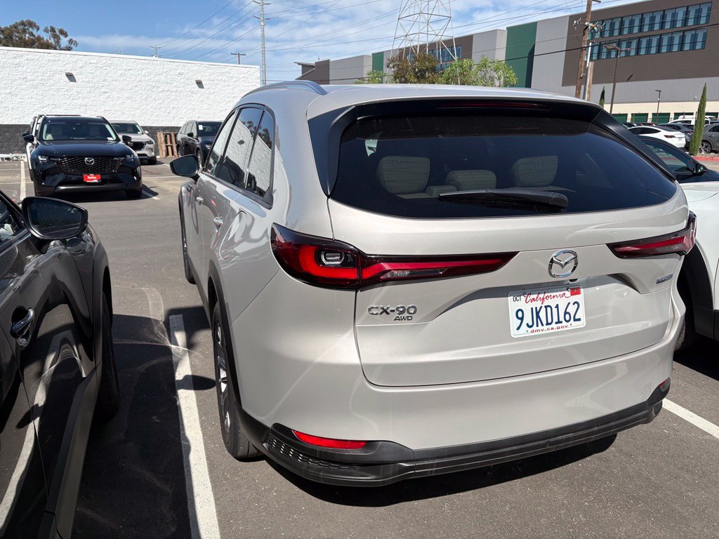Used 2024 MAZDA CX-90 Plug-In Hybrid w/ Preferred AWD/4WD image 8
