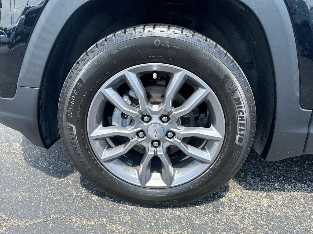 Used 2024 GMC Terrain SLT w/ Infotainment Package II AWD/4WD image 10