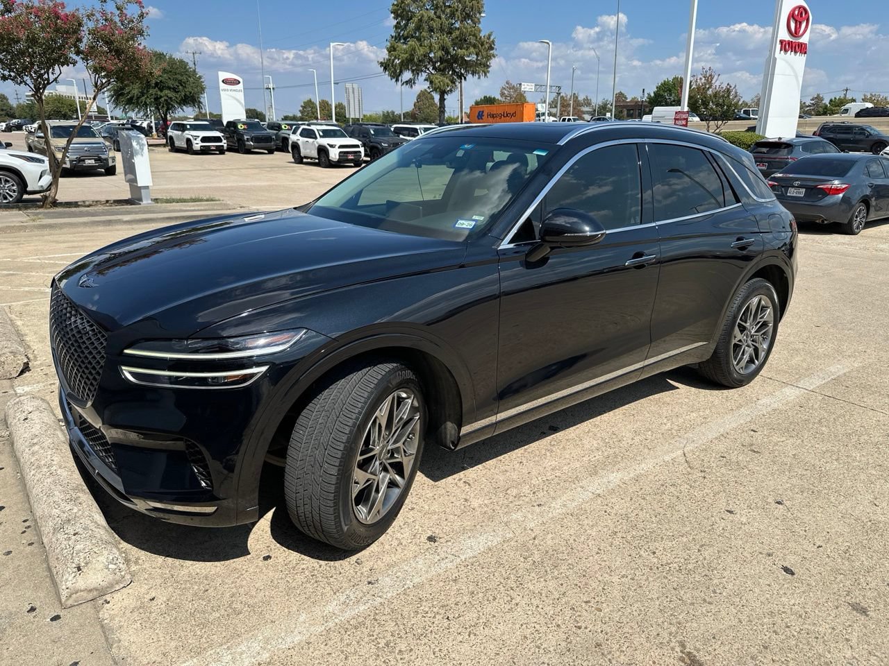 Used 2022 Genesis GV70 2.5T w/ Select Package