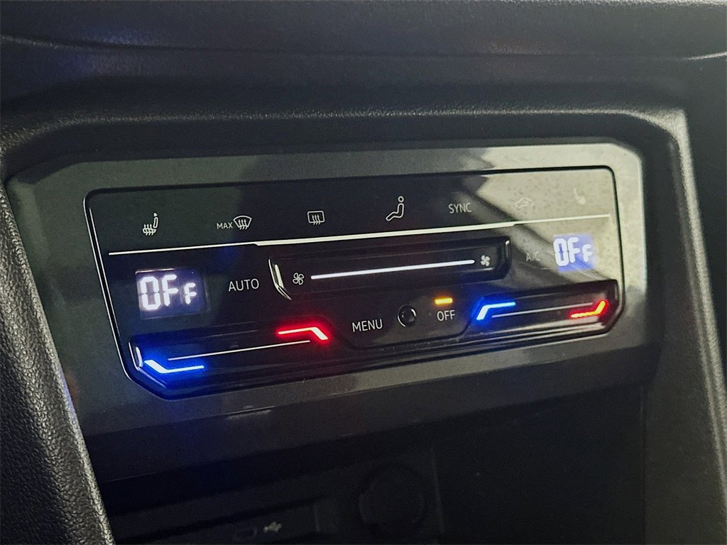 Used 2023 Volkswagen Tiguan SE R-Line image 18